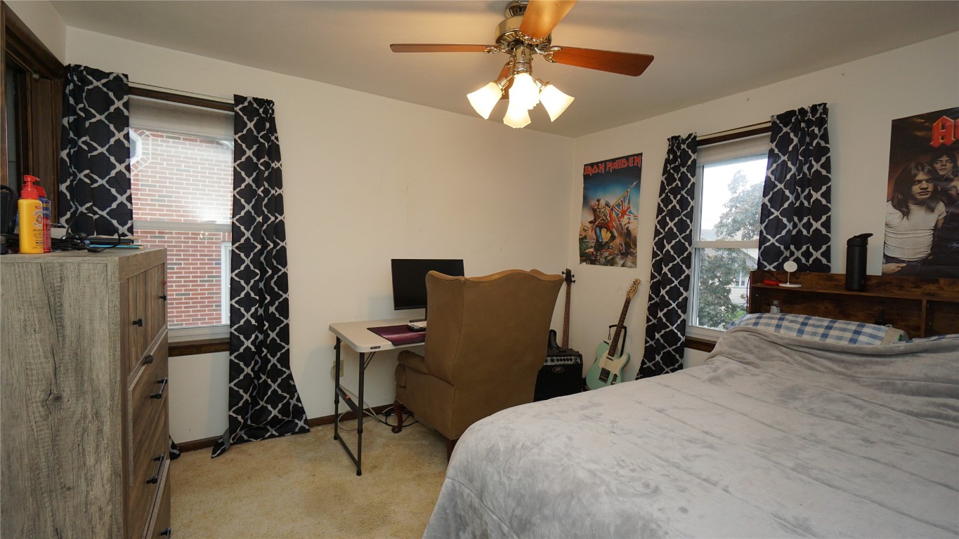 108 Hayes Ave, Endicott, New York image 32