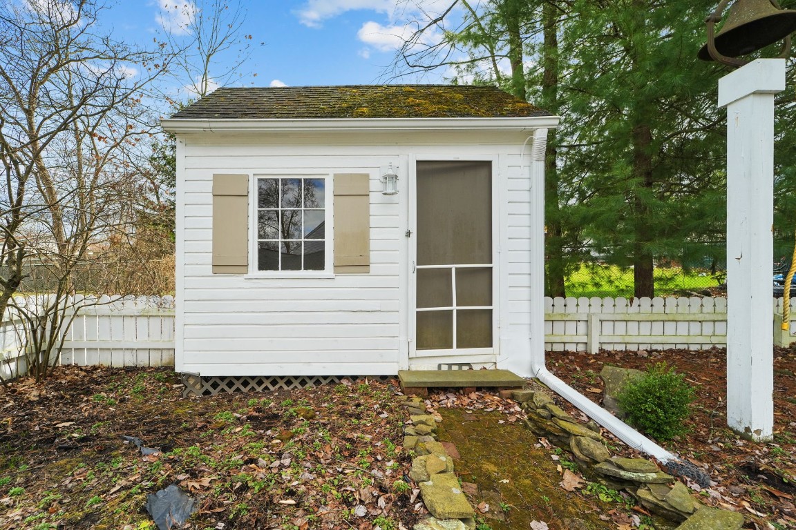 1009 Knoll Drive, Endwell, New York image 37