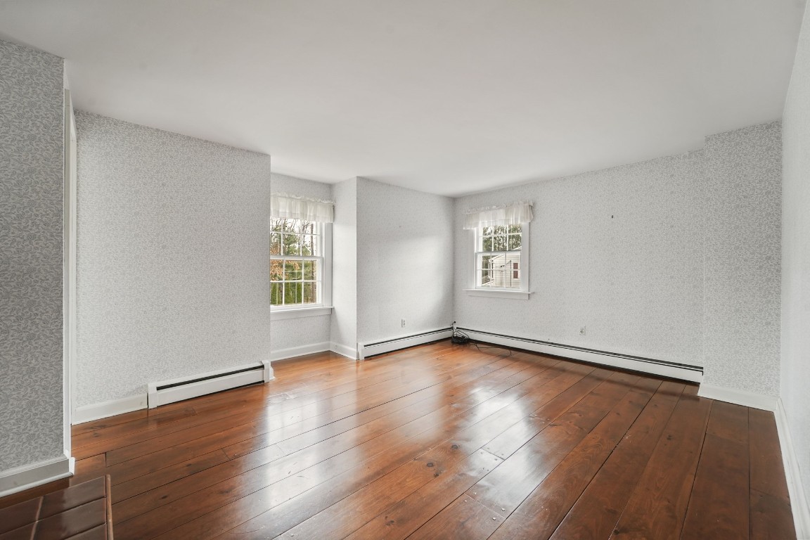 1009 Knoll Drive, Endwell, New York image 23