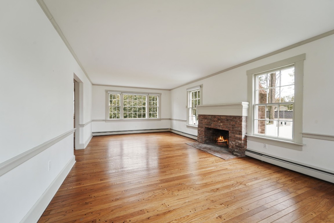 1009 Knoll Drive, Endwell, New York image 6