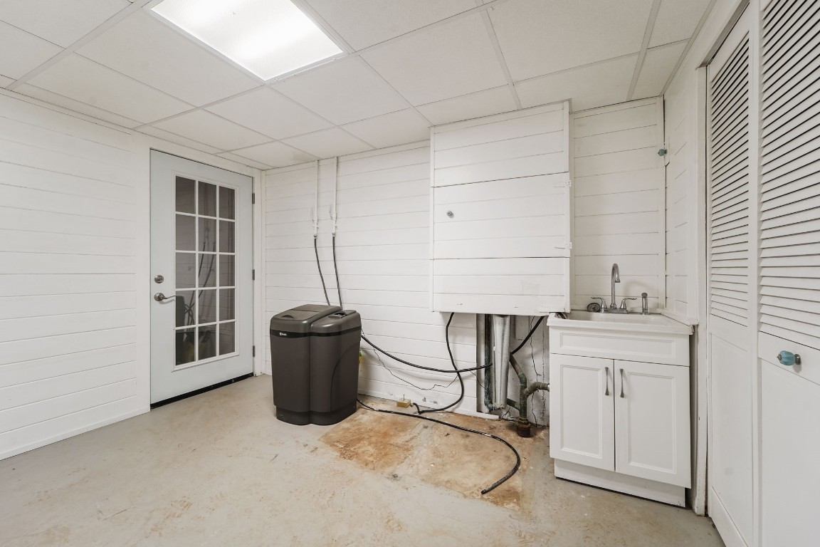 1009 Knoll Drive, Endwell, New York image 31