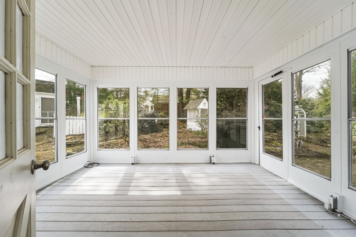 1009 Knoll Drive, Endwell, New York image 33