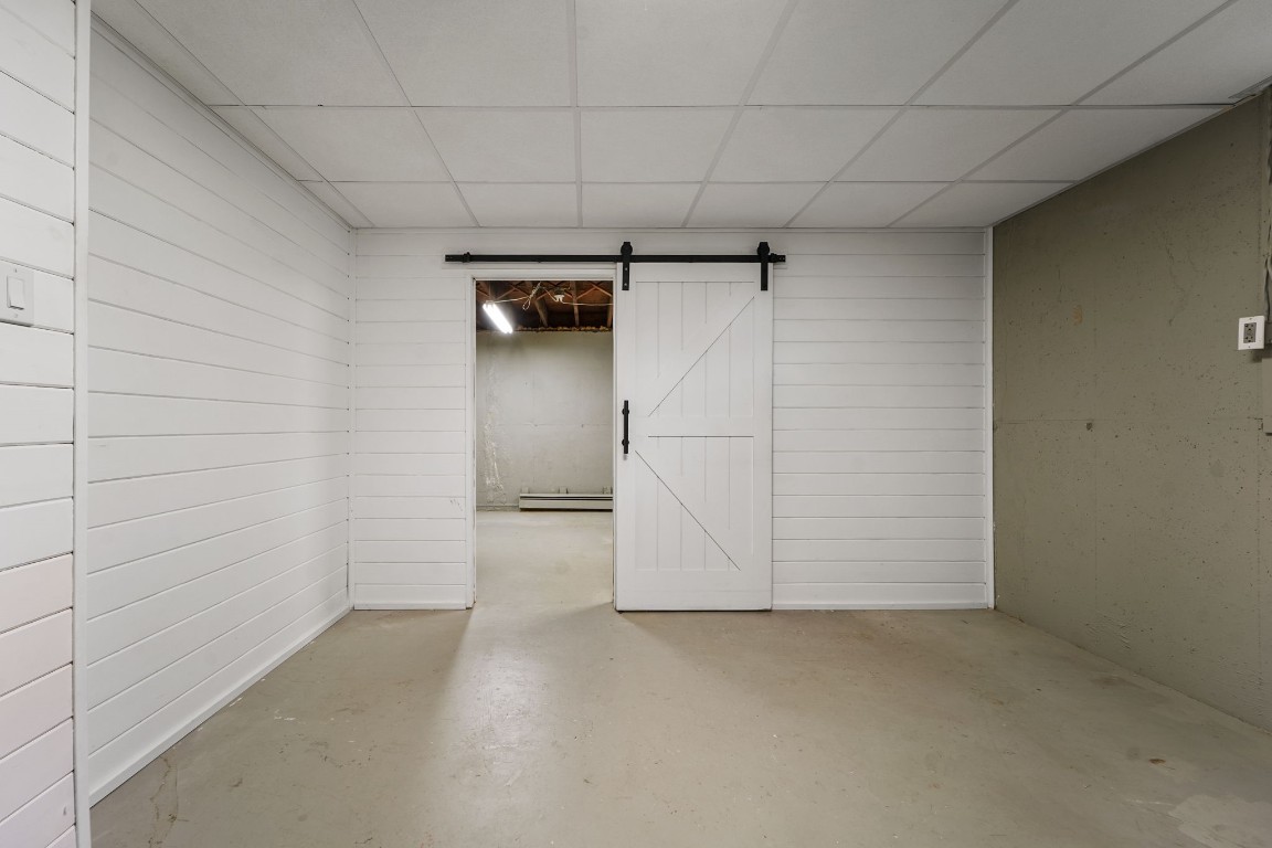 1009 Knoll Drive, Endwell, New York image 27