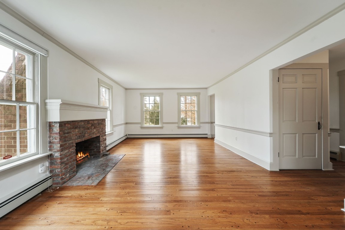 1009 Knoll Drive, Endwell, New York image 7