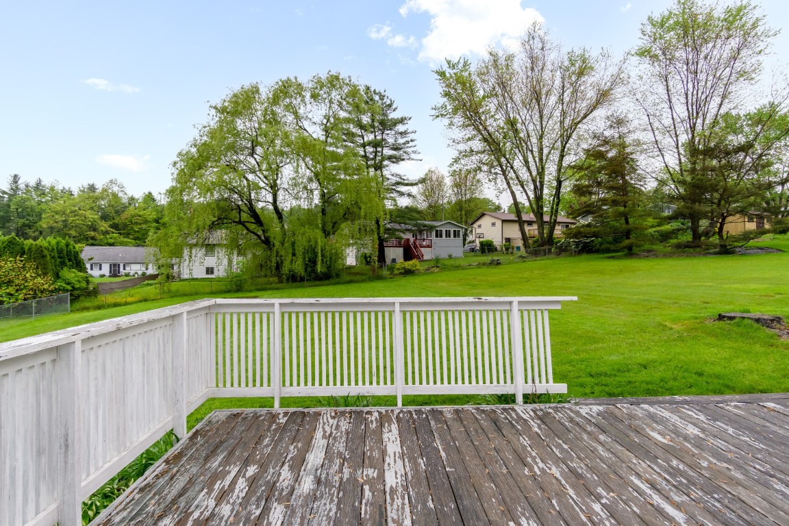 1131 Arnold Drive, Endicott, New York image 4