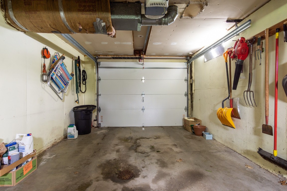 1131 Arnold Drive, Endicott, New York image 21
