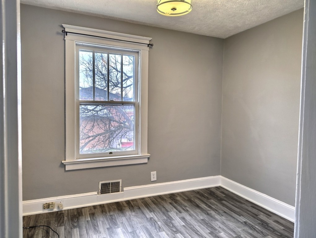 223 Madison Avenue, Endicott, New York image 11