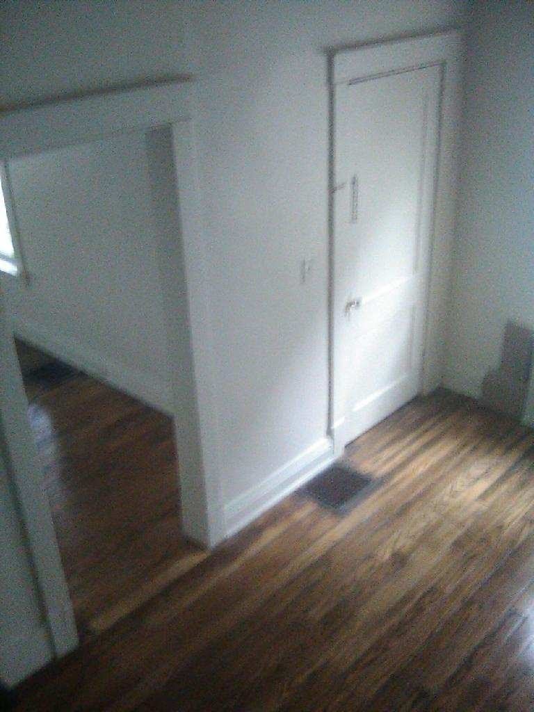 202 Baldwin Street - Photo 3