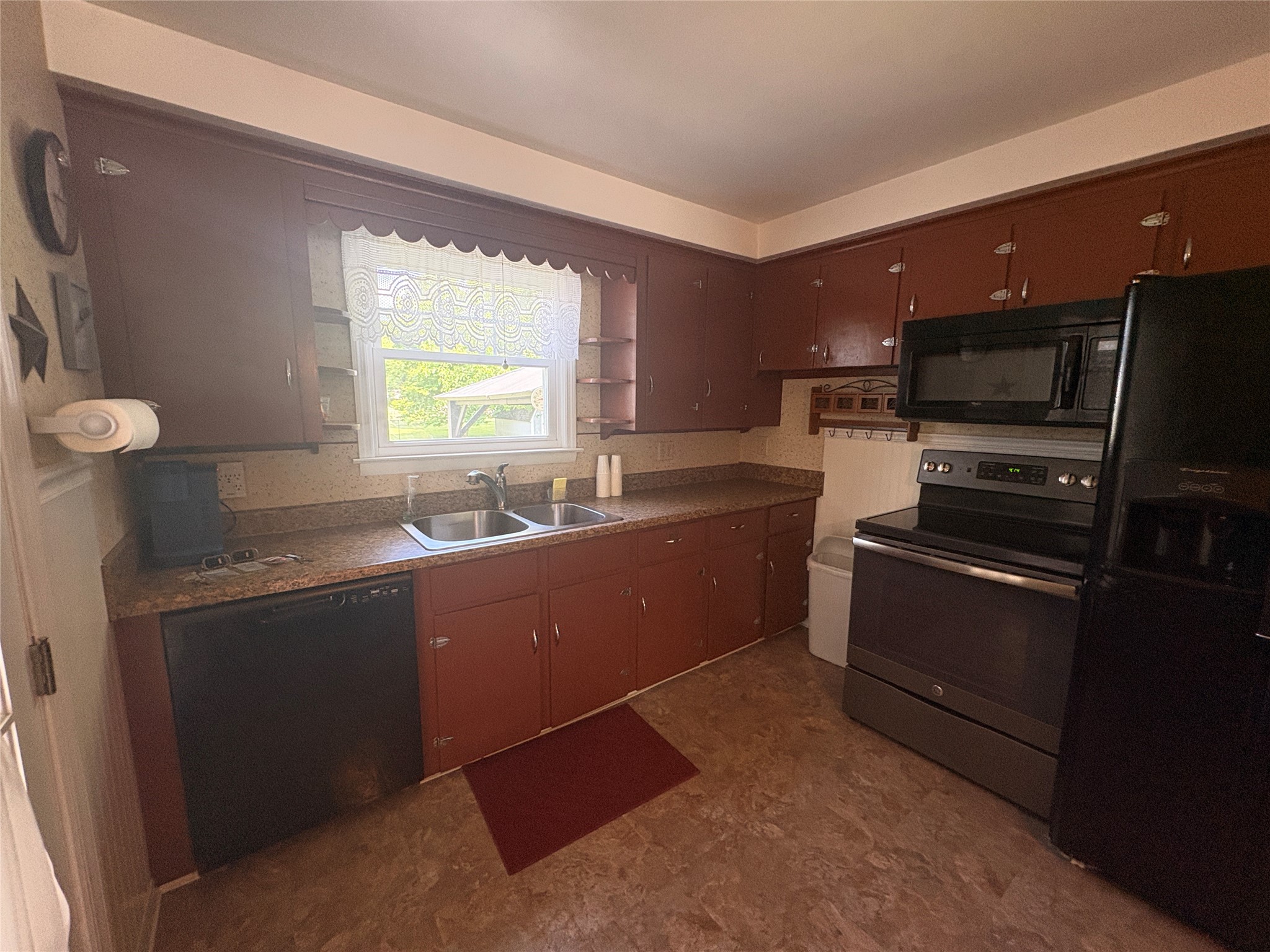 316 Second Ave - Photo 4