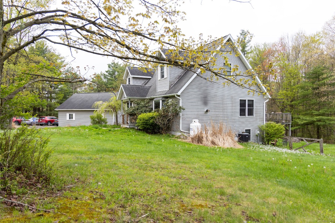 1415 Hawleyton Road, Binghamton, New York image 36