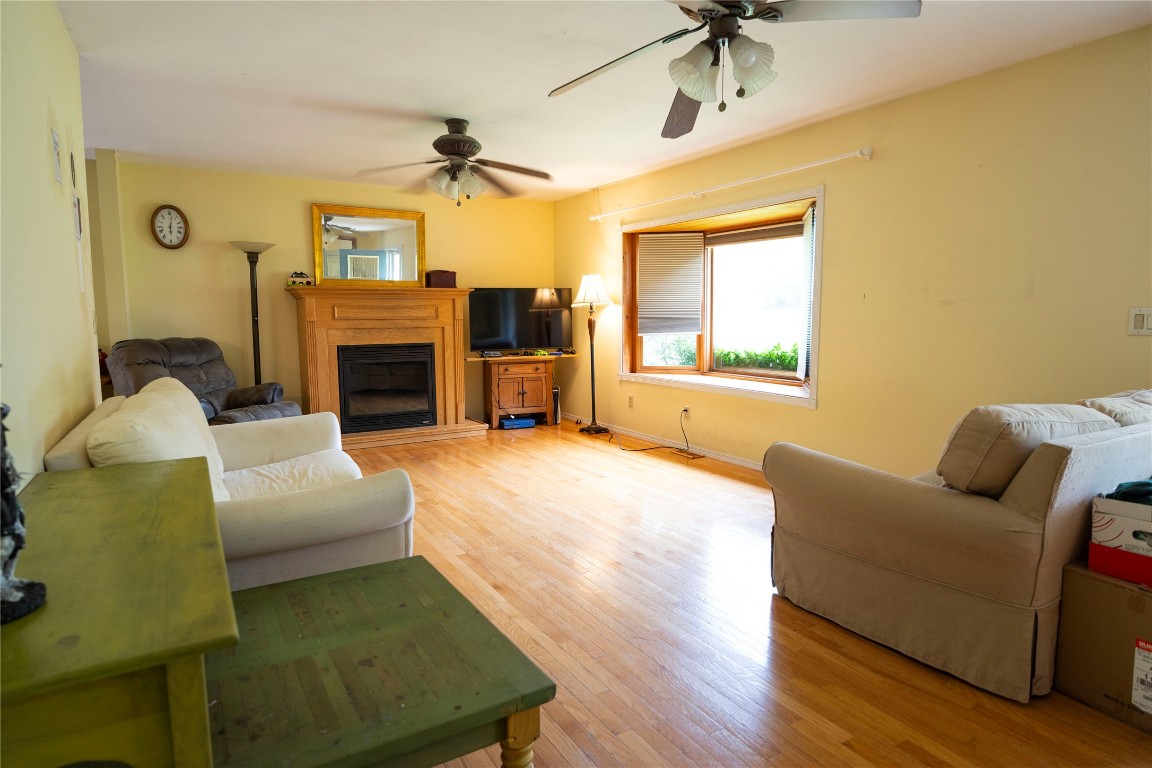 1415 Hawleyton Road, Binghamton, New York image 4