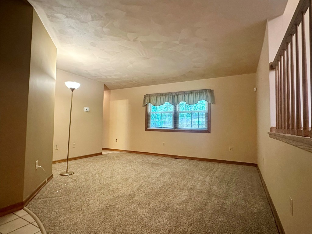 417 Brook Avenue, Vestal, New York image 10