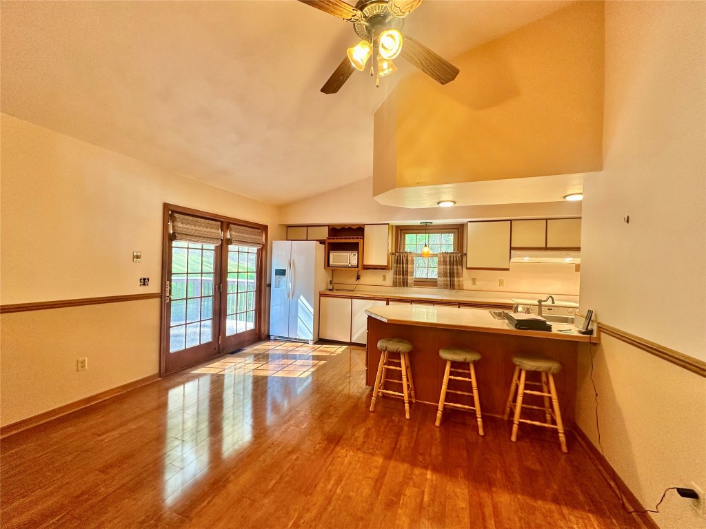 417 Brook Avenue, Vestal, New York image 6