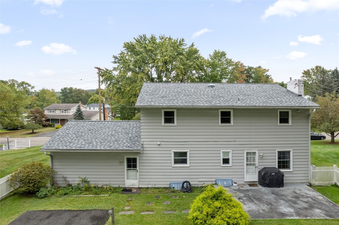 1017 Knoll Drive, Endicott, New York image 32