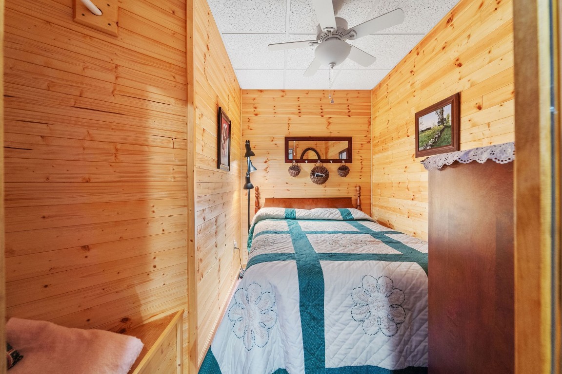 729 N Longford Road, Brackney, Pennsylvania image 30