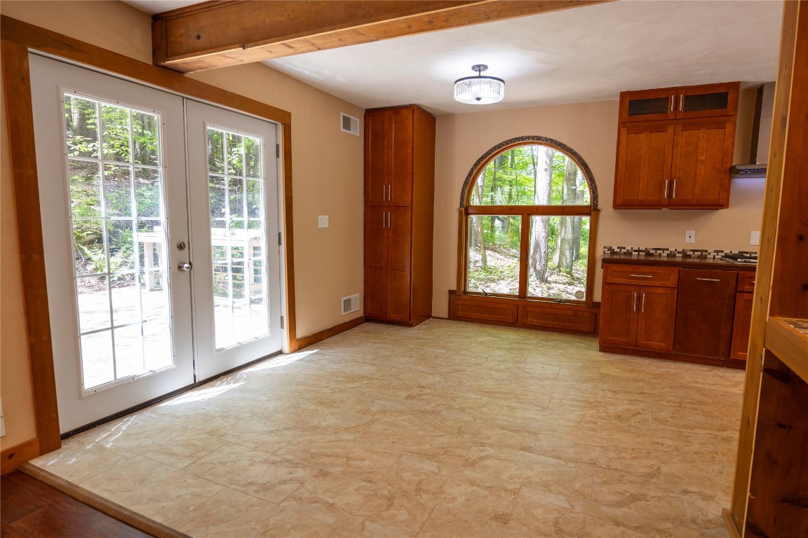 1536 E Campville Rd, Endicott, New York image 4