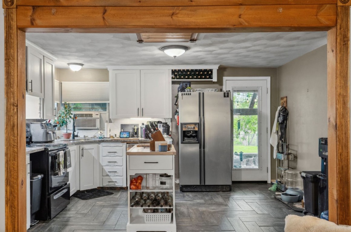 228 Juneberry Road, Vestal, New York image 6