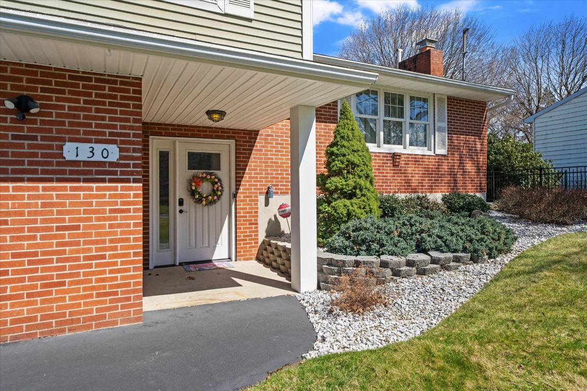 130 Elaine Drive, Binghamton, New York image 2