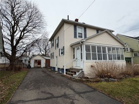 Apartment For Sale - 8 Chrisfield Ave Ave<br/> Johnson City, NY 13790