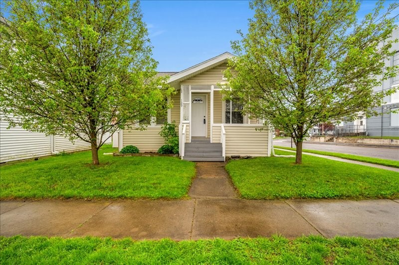 129 Hill Ave, Endicott, New York image 16