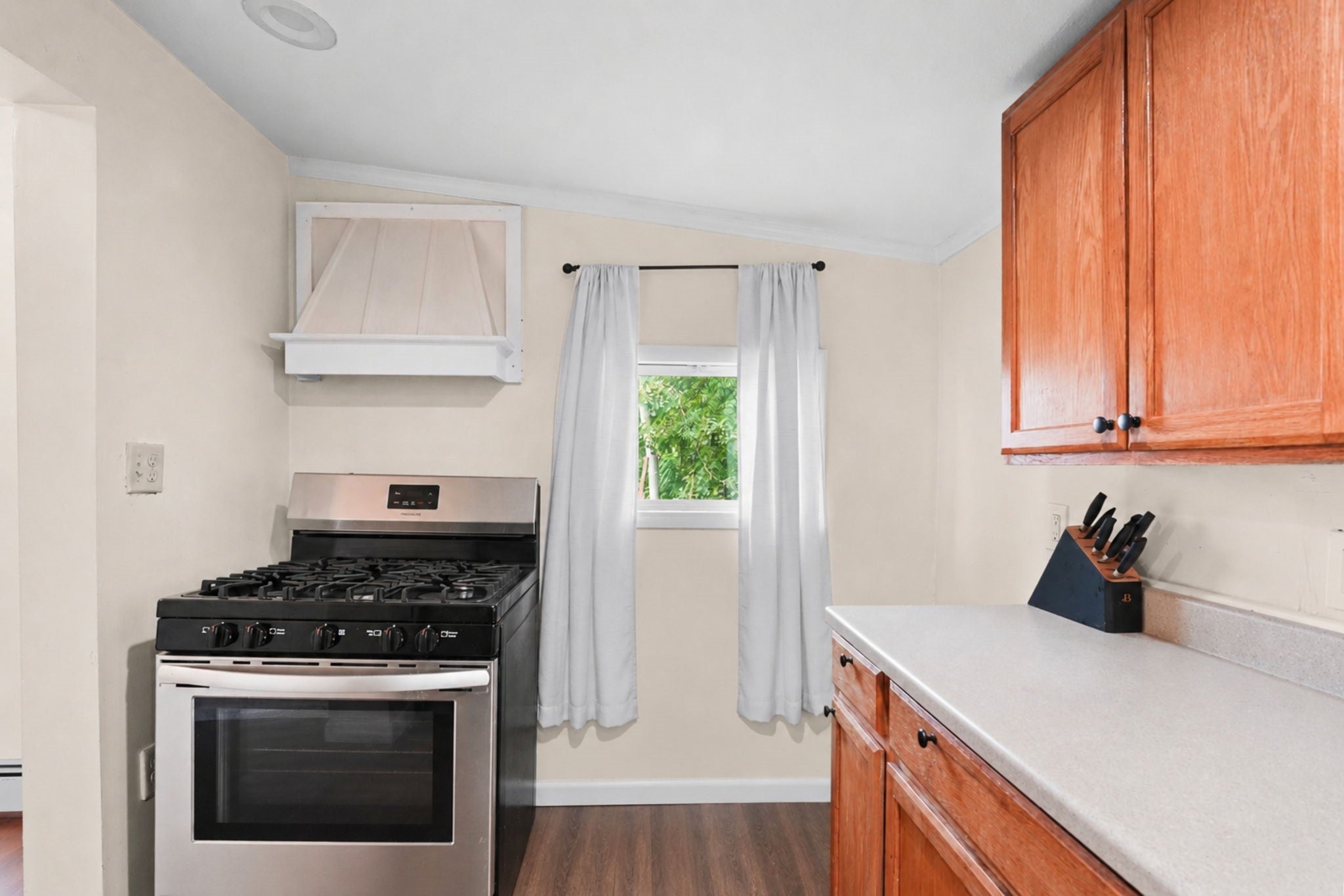185 S Washington Street - Photo 2