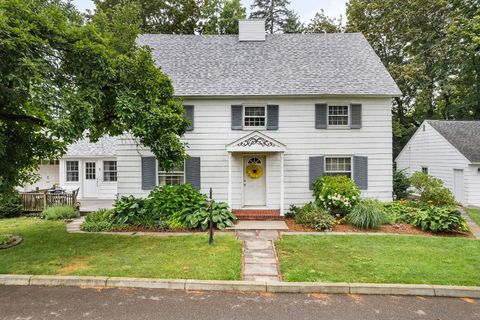 4 Hadsell Court Binghamton NY 13901