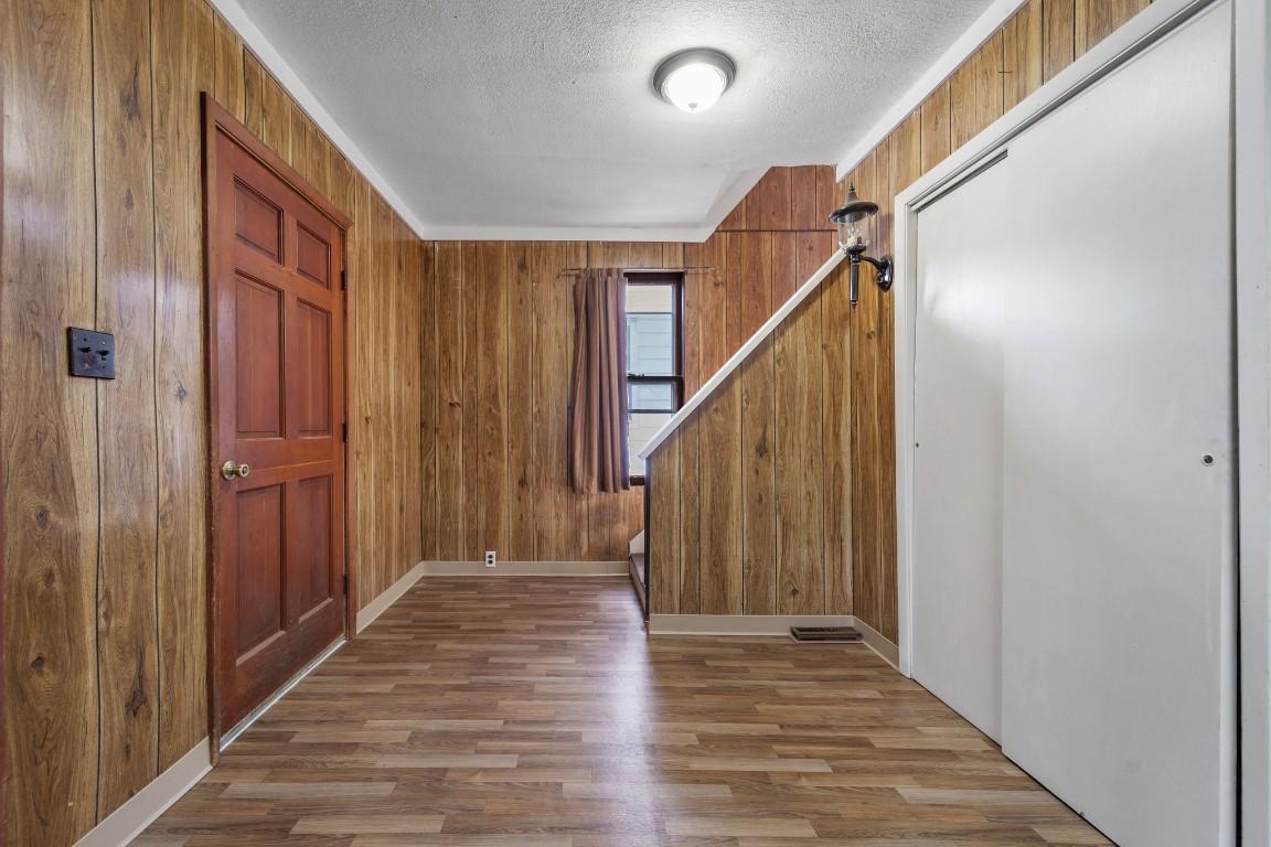 60 Roberts Street, Johnson City, New York image 4