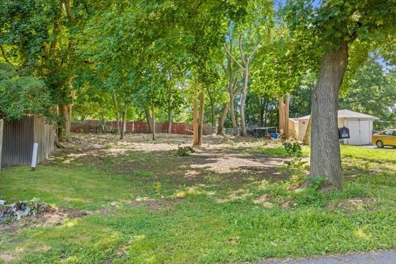 107 Waldo Avenue - Photo 3