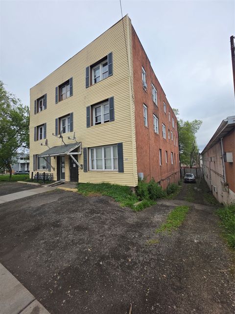 Homes For Sale - 3205 E Main Street<br/> Endicott, NY 13760