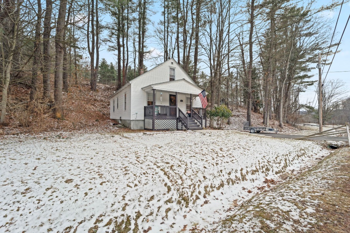 316 Powderhouse Road, Vestal, New York image 2