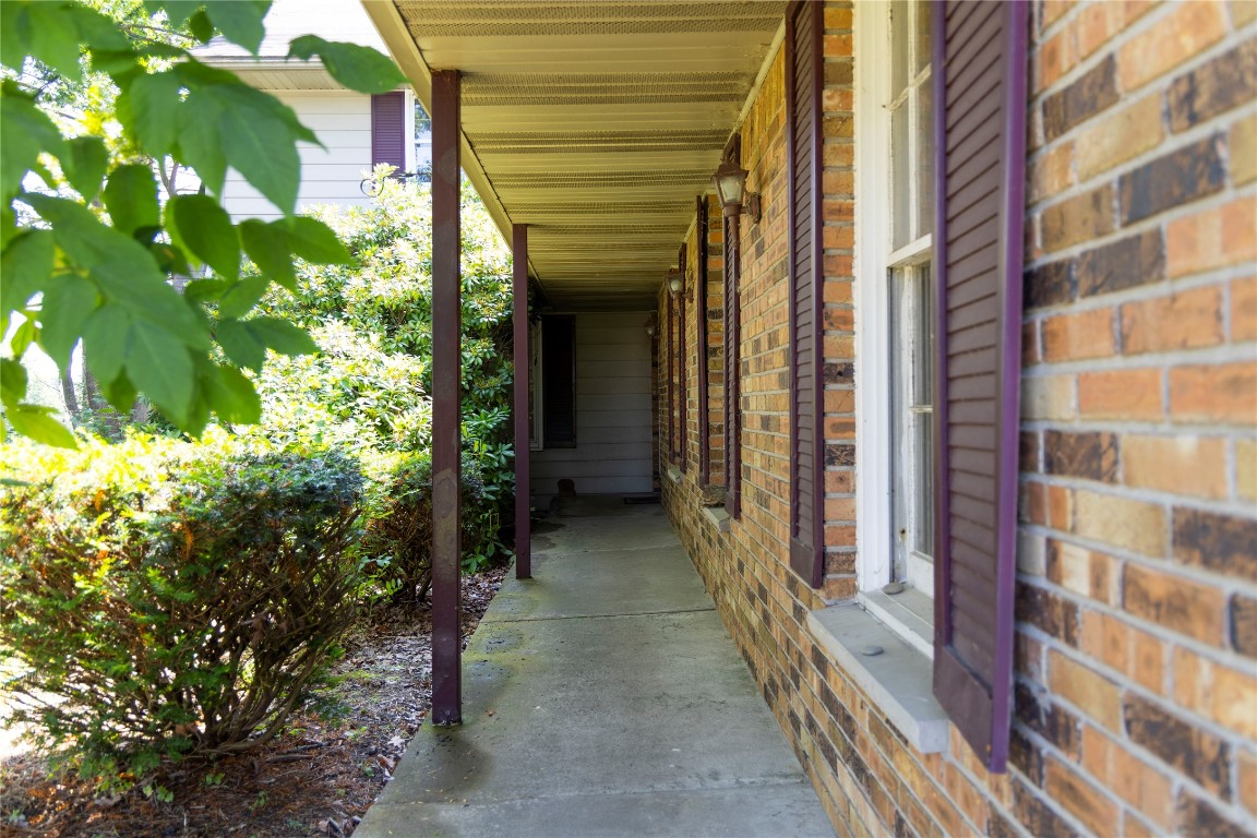2 Wellington Dr
