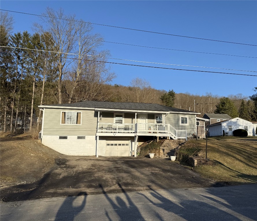 6 Harry L Drive, Kirkwood, New York image 1
