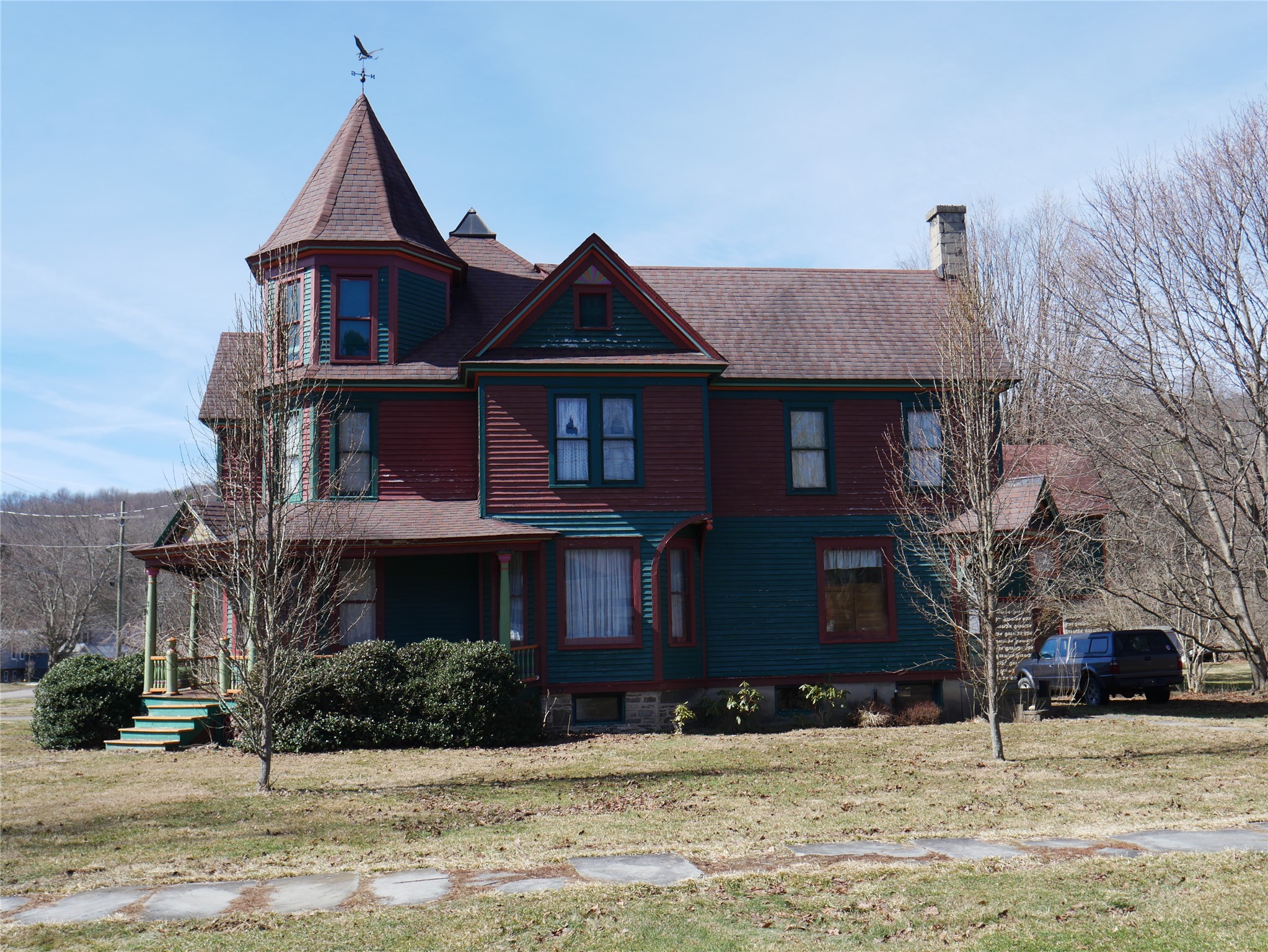 34 Maple Avenue - Photo 2