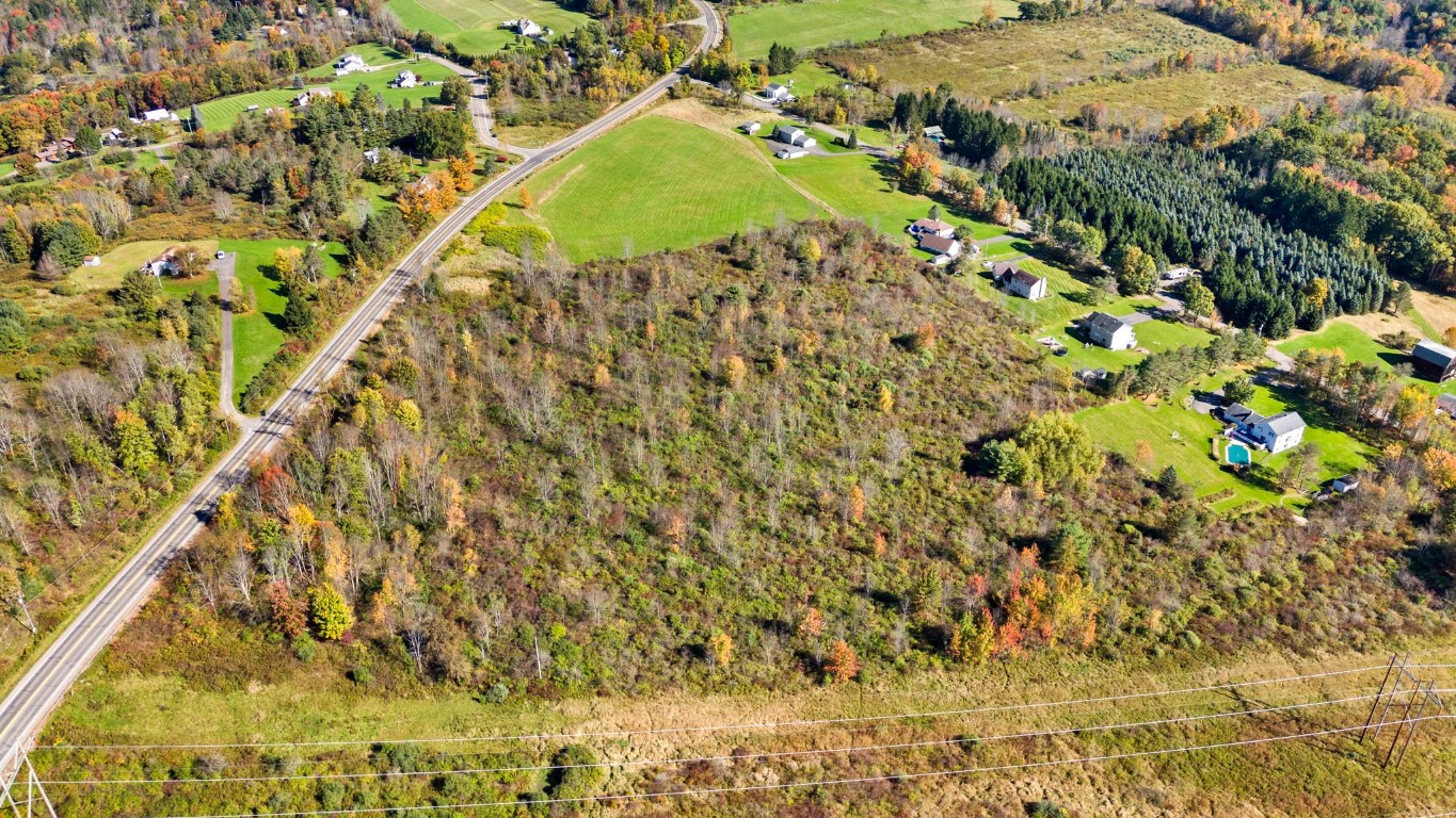 2028 Farm To Market Road, Endwell, New York image 7