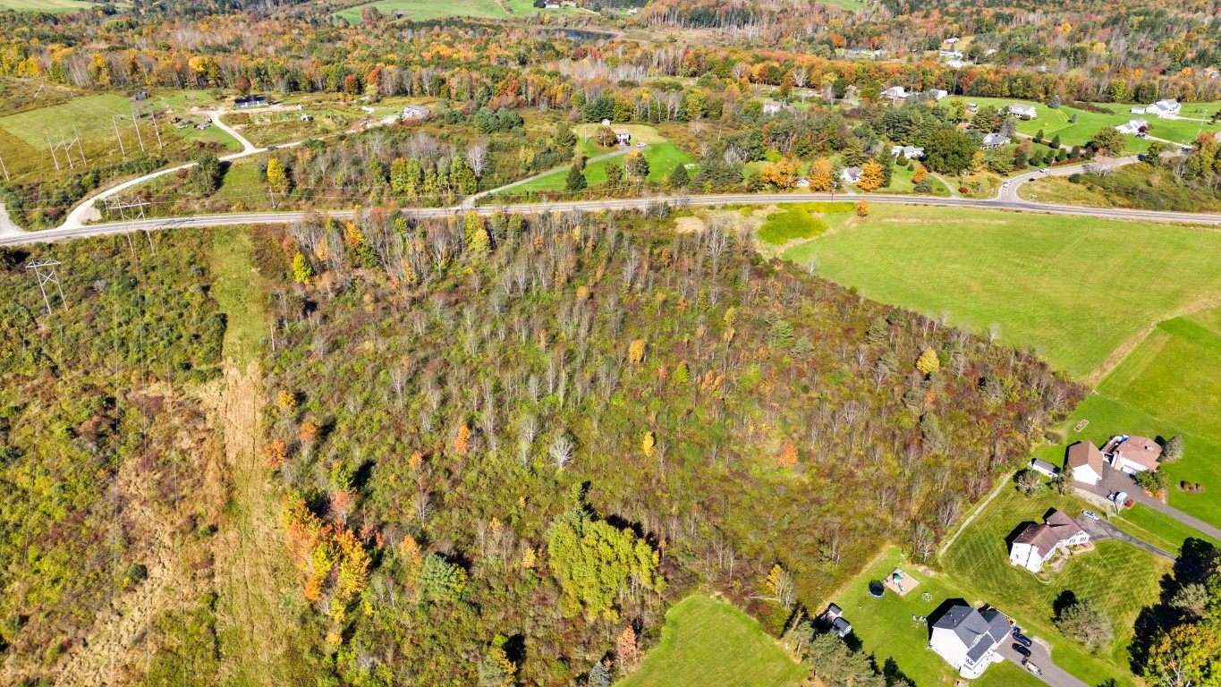 2028 Farm To Market Road, Endwell, New York image 9