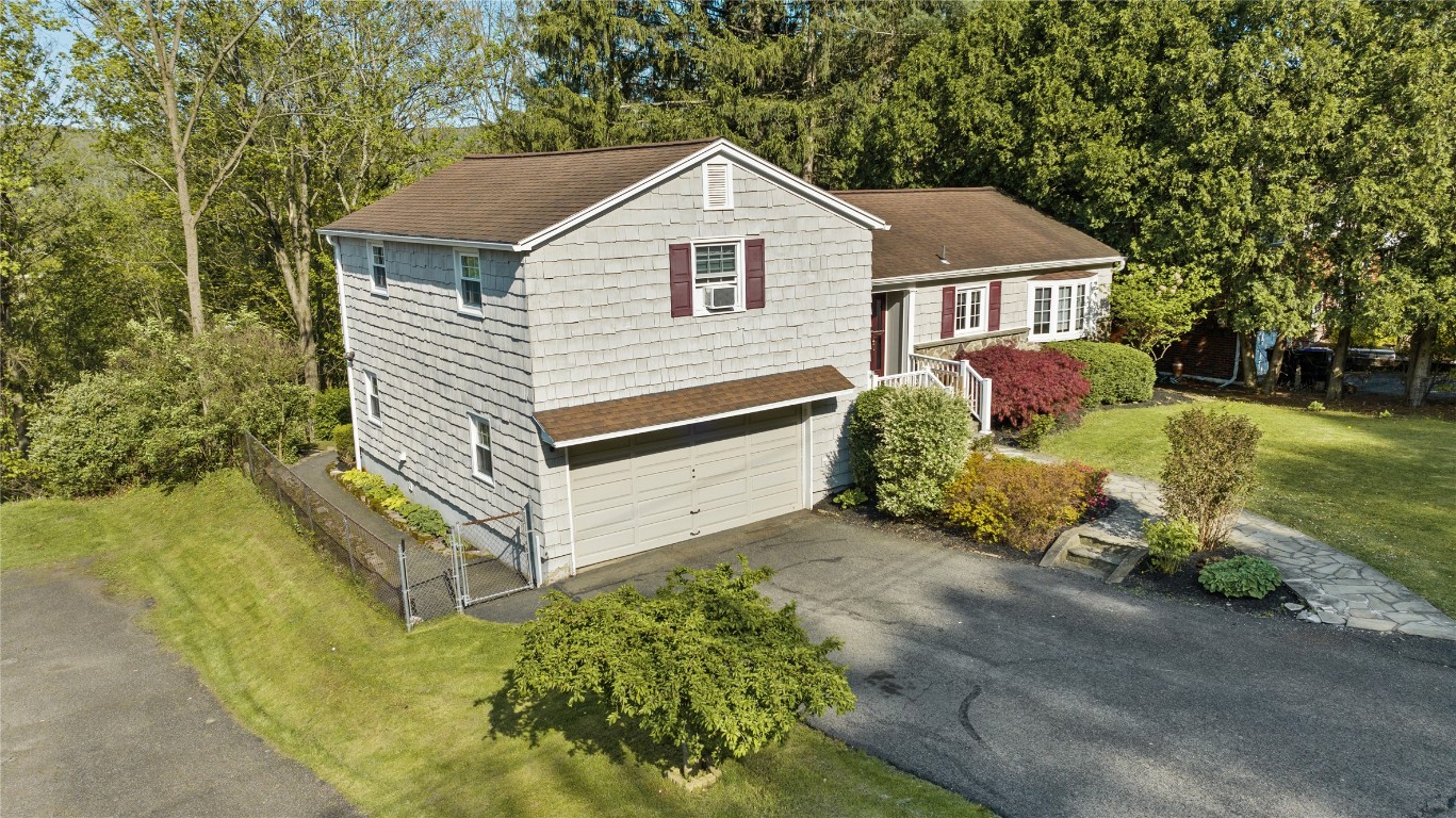 3 Lawson Court, Binghamton, New York image 2