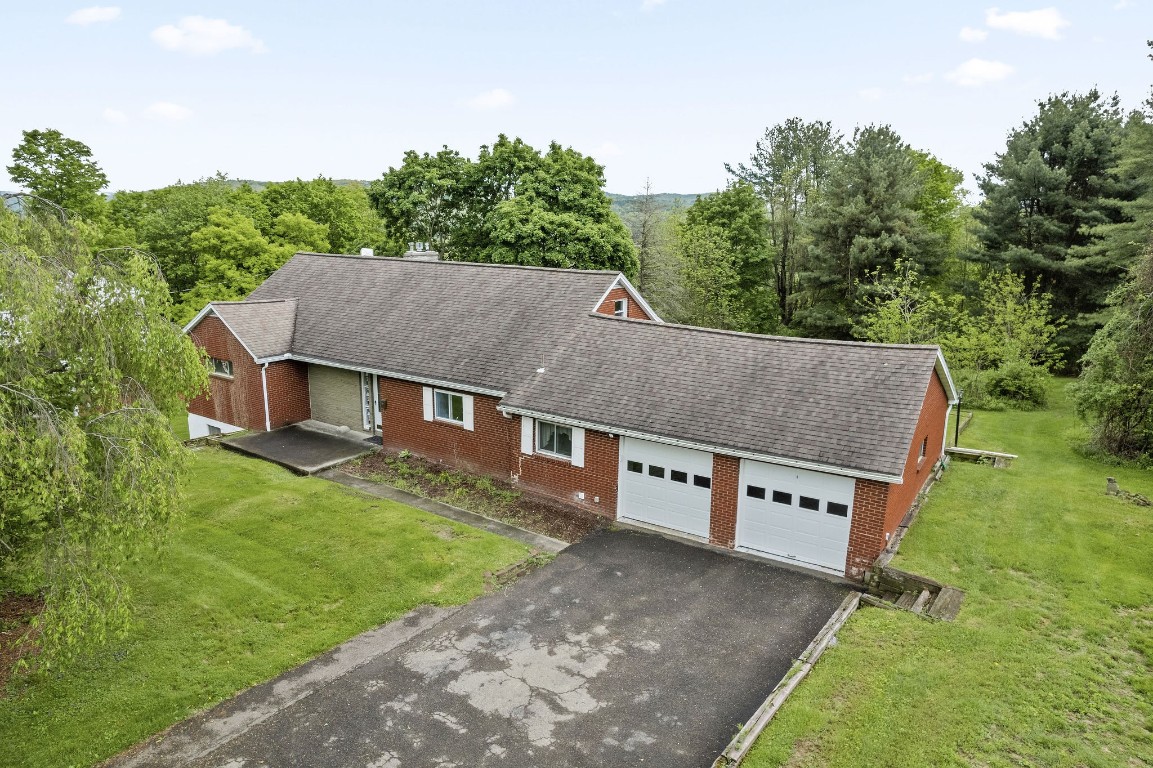 237 Cafferty Hill Rd, Endicott, New York image 1