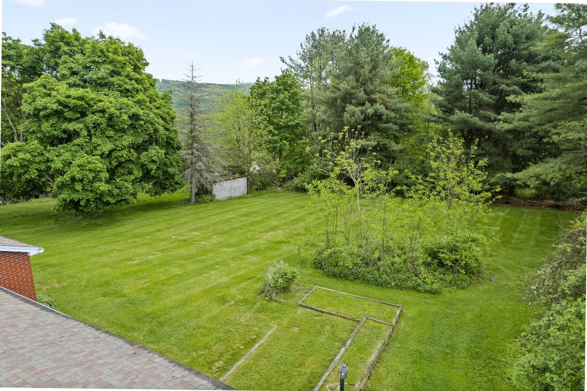 237 Cafferty Hill Rd, Endicott, New York image 4
