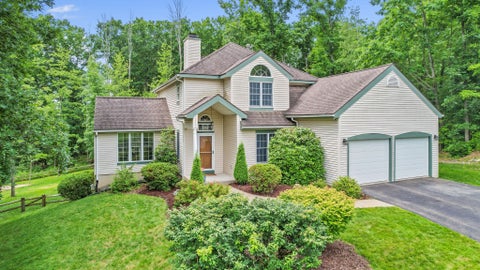 Homes For Sale - 1219 Foxboro Lane<br/> Endicott, NY 13760