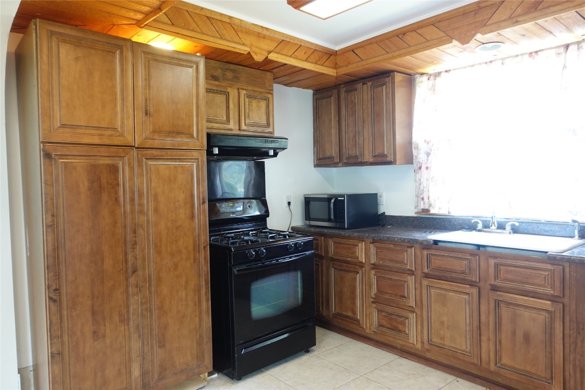 3516 Stratford Drive