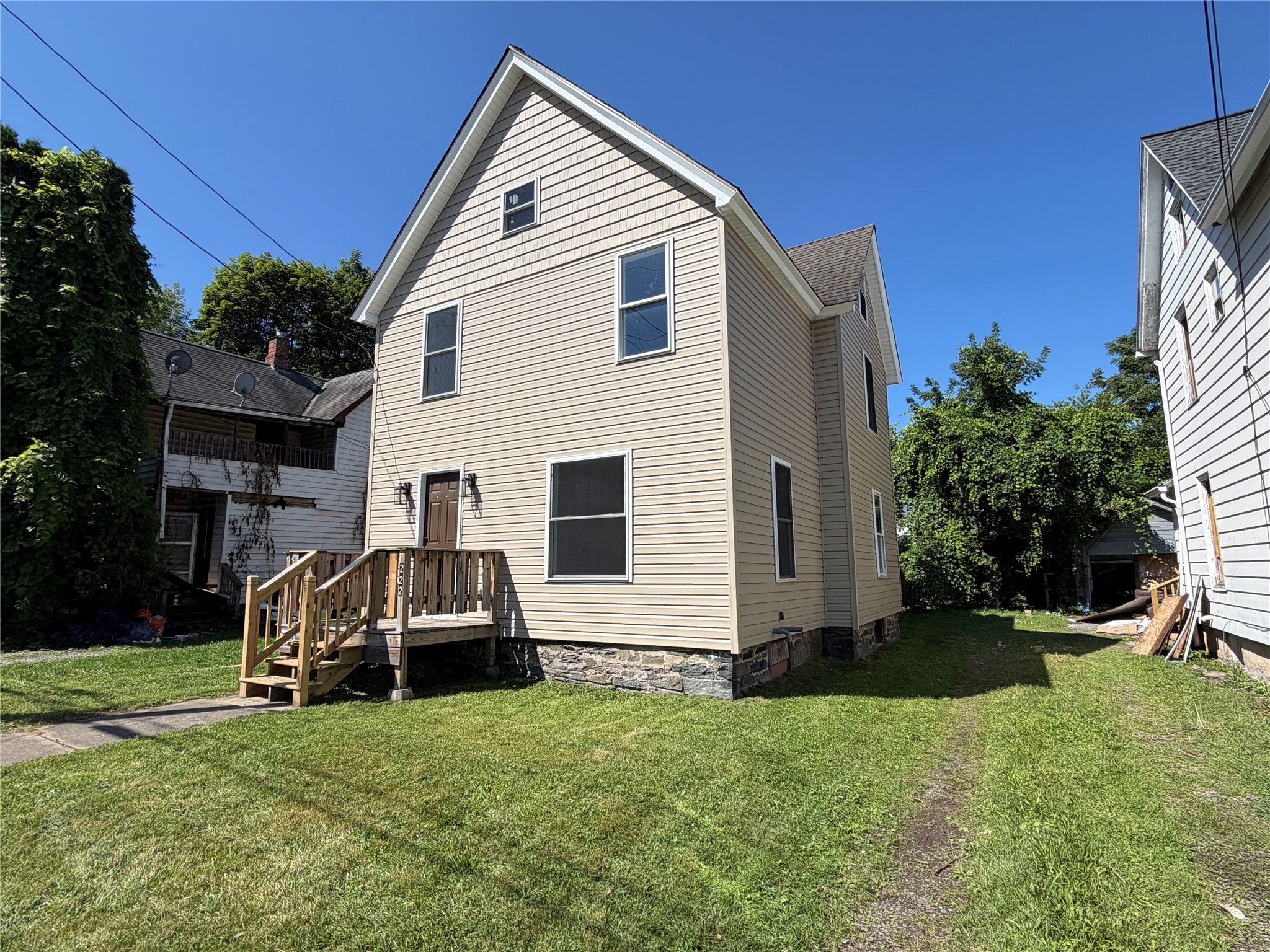 222 Willow Street - Photo 2