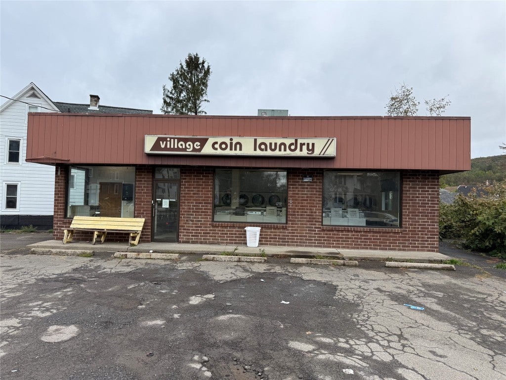 Photo 1 of 21 — 638 Chenango Street, Binghamton, NY 13901
