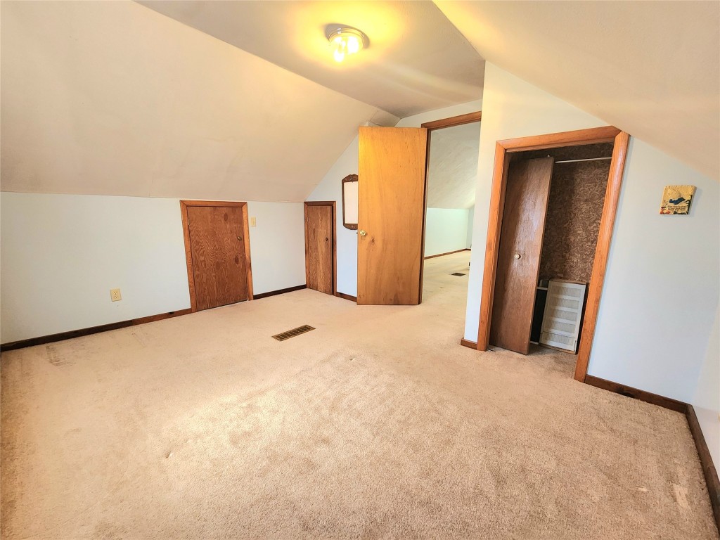 404 Clifford Drive, Vestal, New York image 15