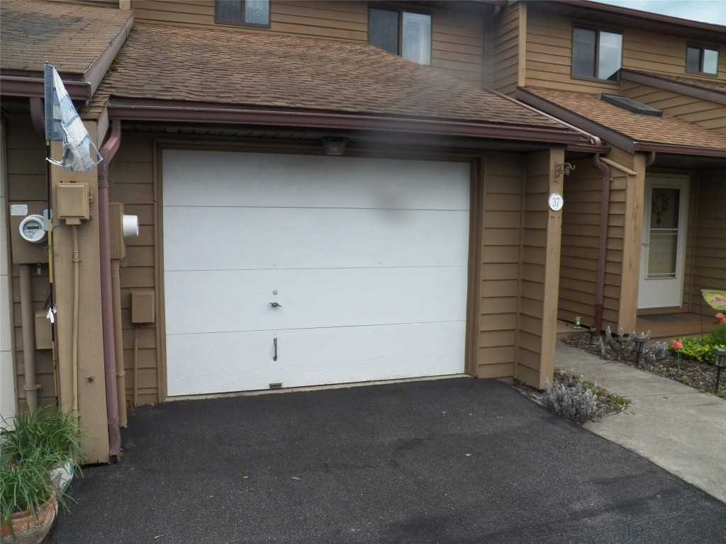37 Theresa Boulevard, Binghamton, New York image 18