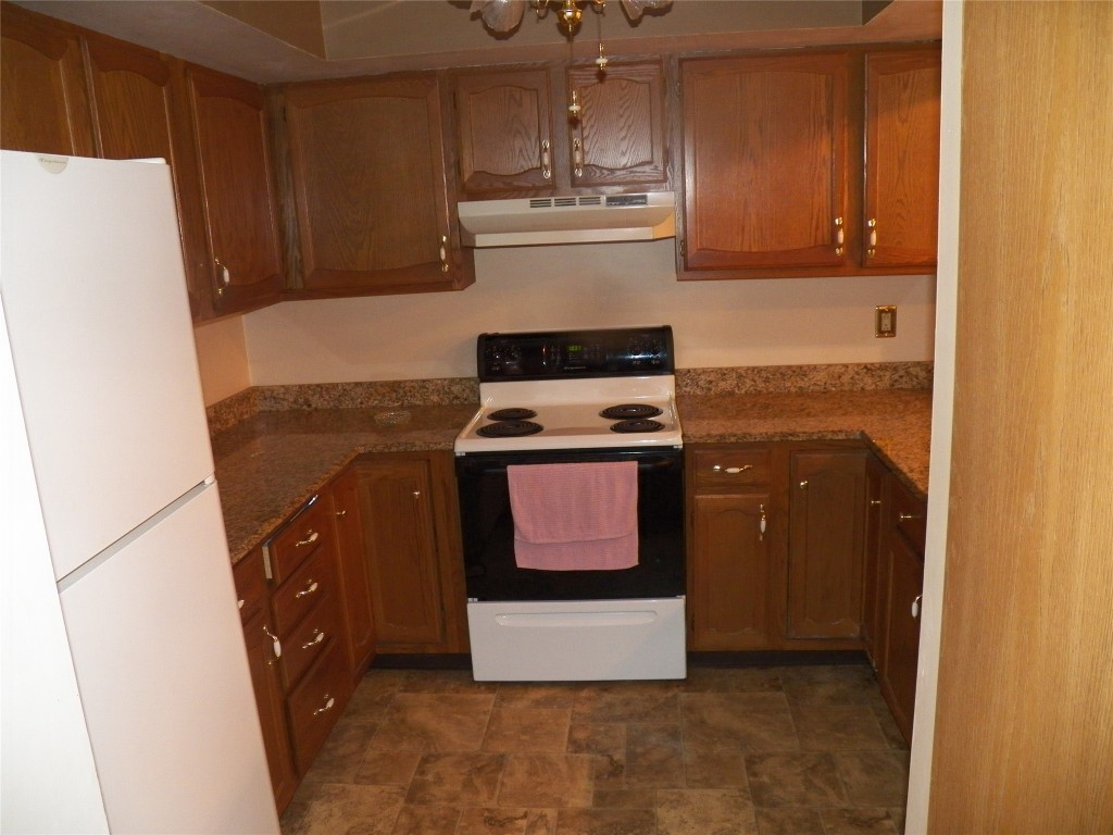 37 Theresa Boulevard, Binghamton, New York image 16