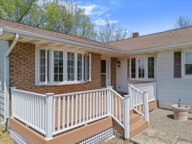 277 Pierce Road, Vestal, New York image 3