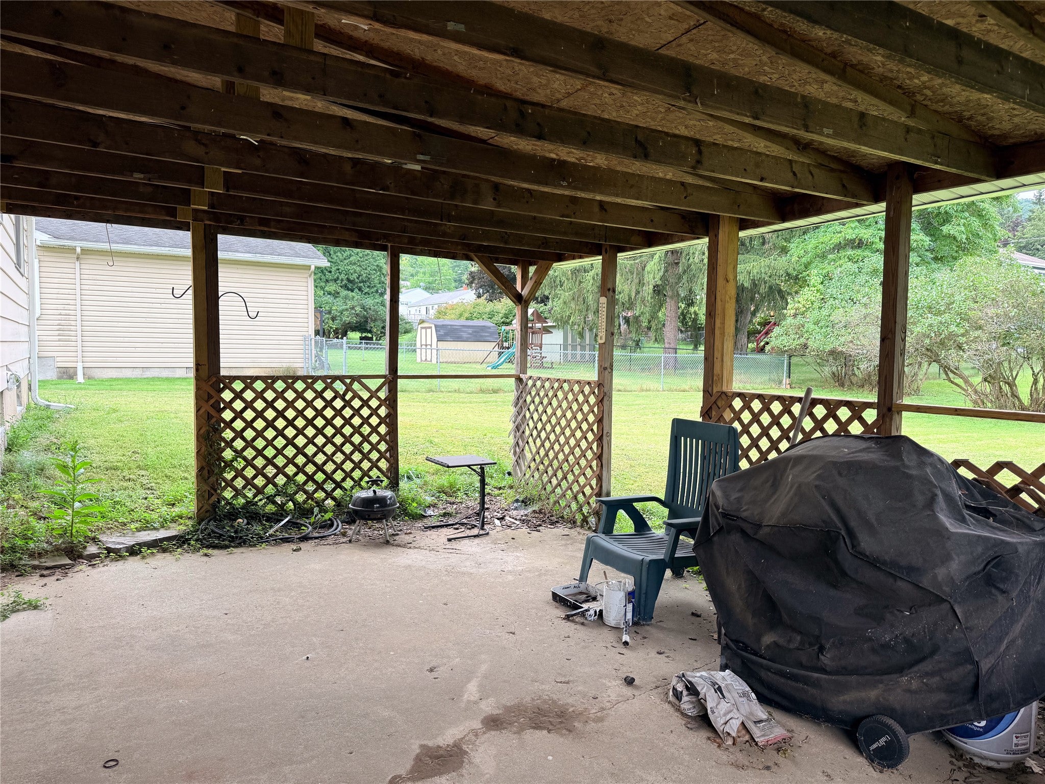 812 Dickinson Drive - Photo 2