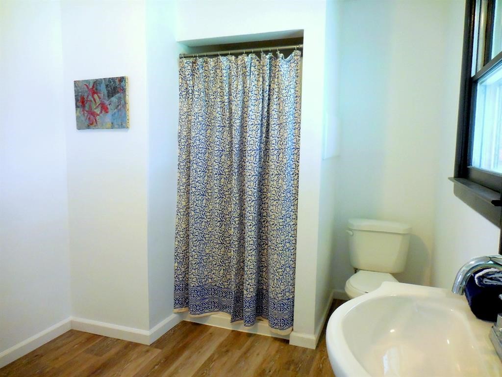 Photo 15 of 17 of 712 Milan Avenue house