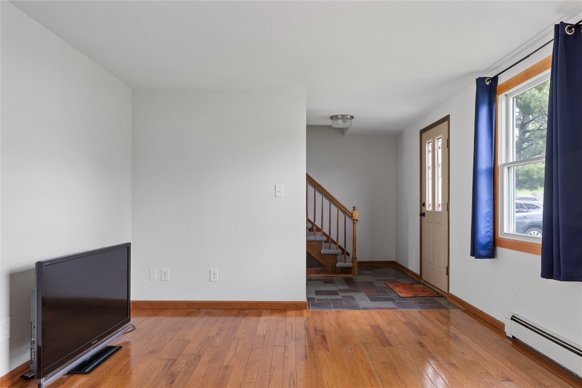 317 Hearthstone Drive, Endwell, New York image 6