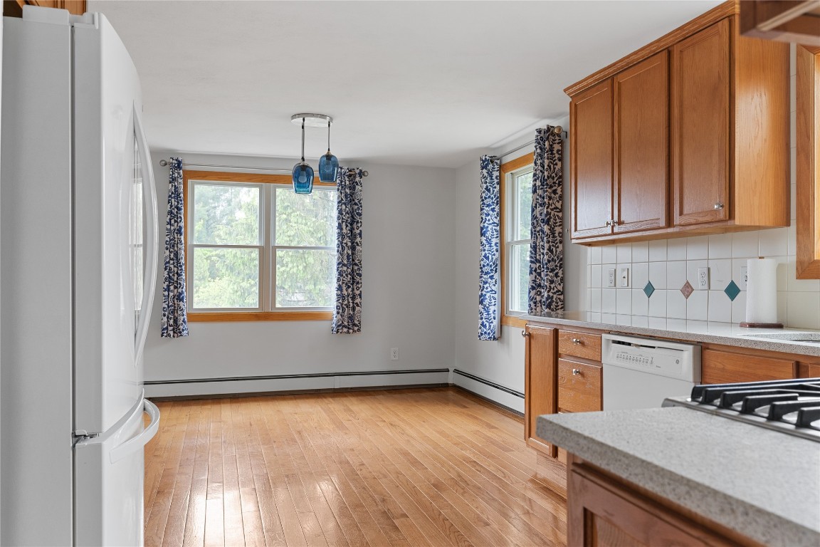 317 Hearthstone Drive, Endwell, New York image 10